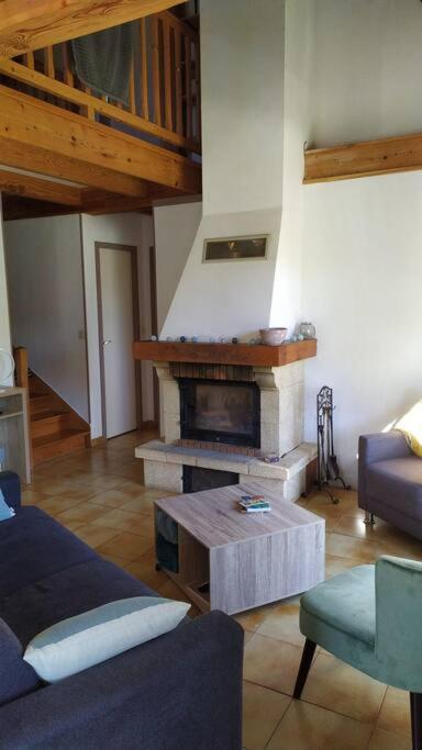 Maison De Montagne Au Calme Avec Cheminee Poubeau Esterno foto